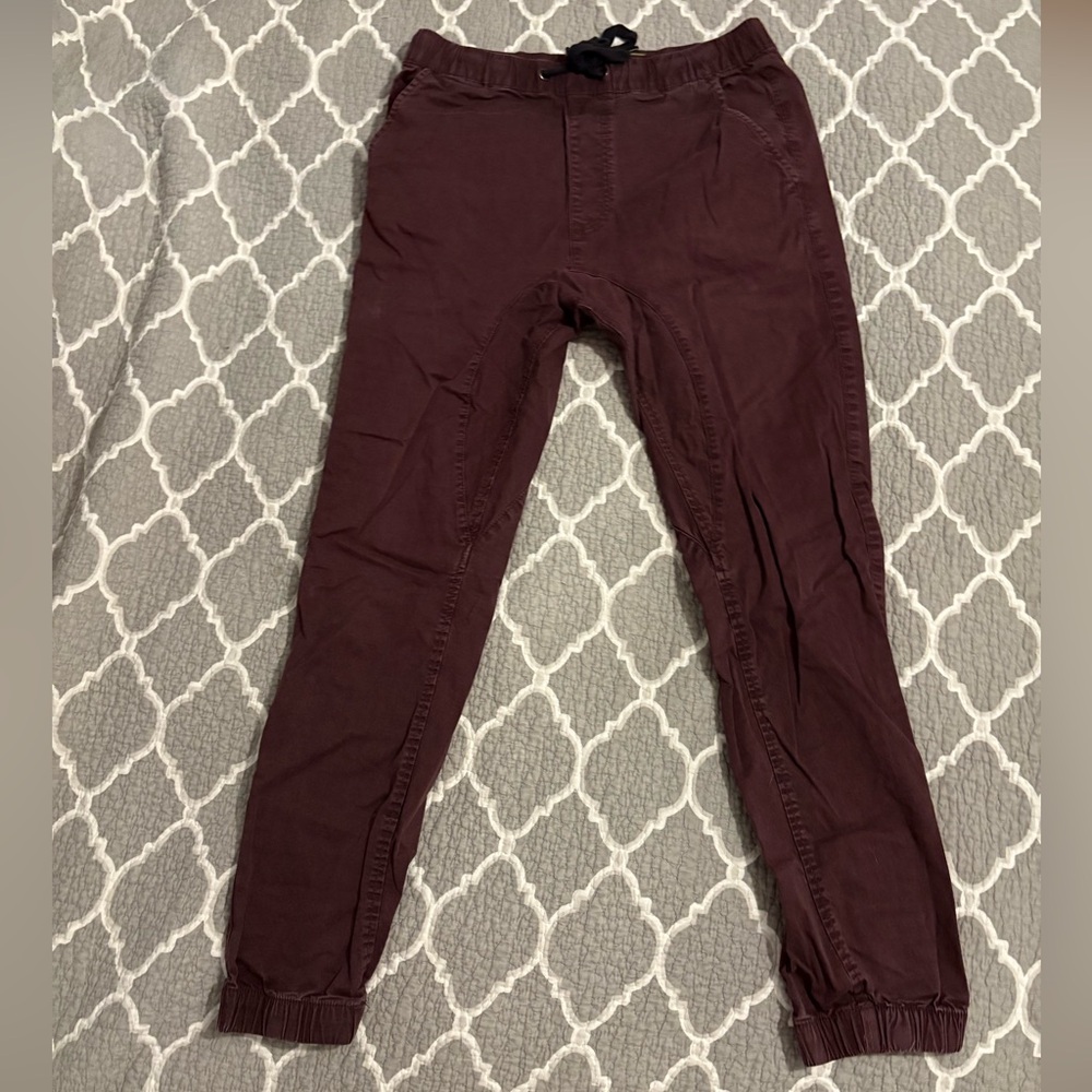 Maroon chino pants